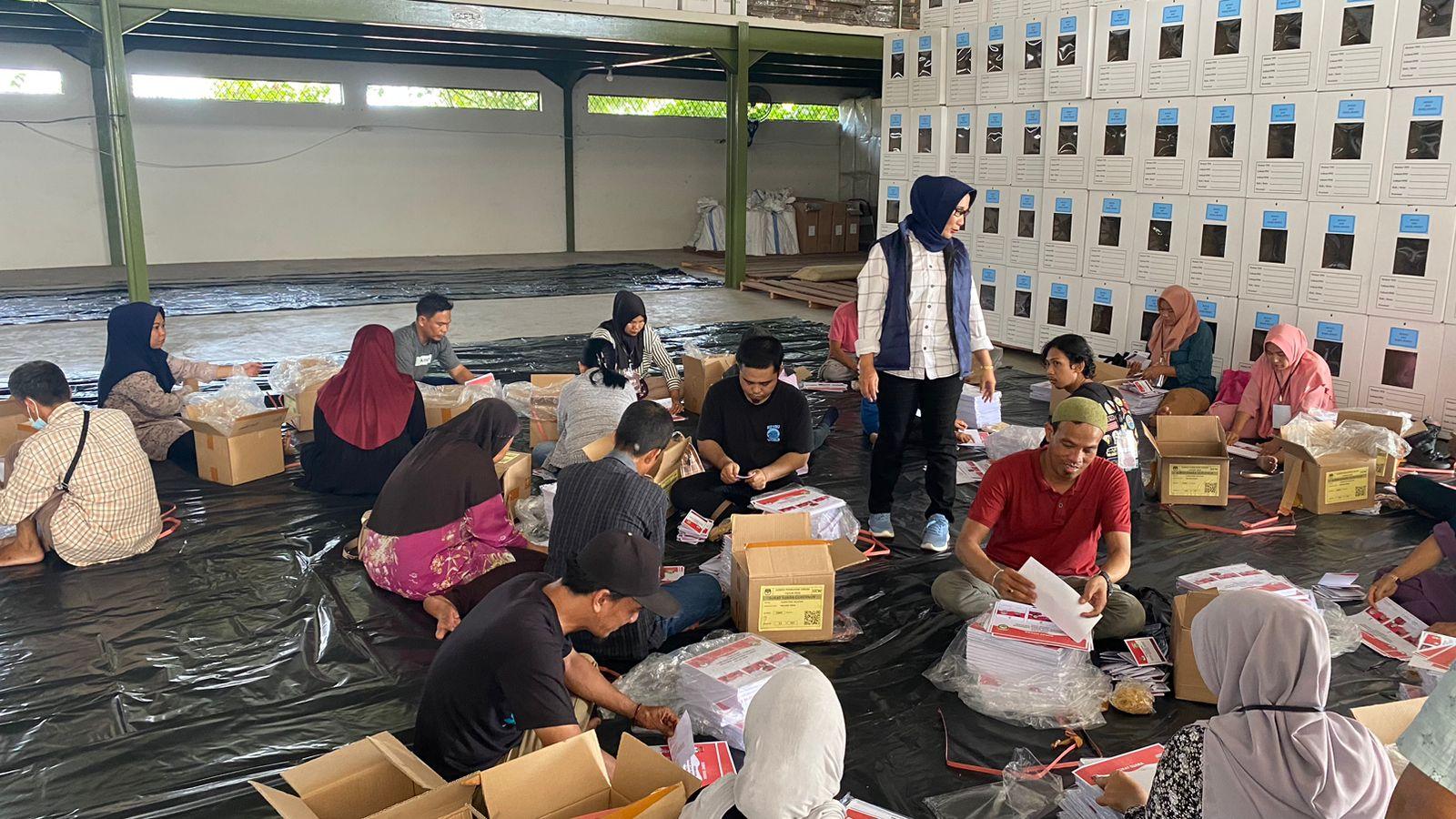 Pelipatan Surat Suara di Pilkada 2024 Dimulai, Polres Muara Enim Pastikan Semua Berjalan Lancar