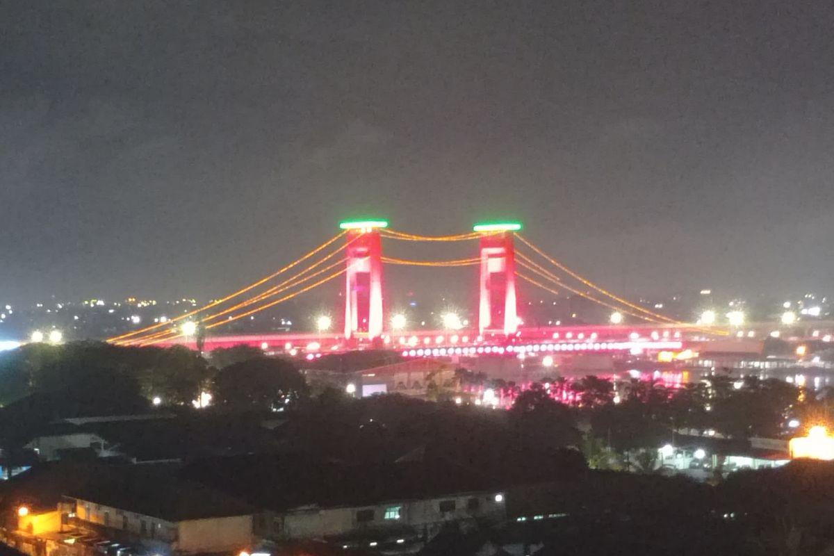 Pemkot-Palembang-Gelar-Drone-Show-dan-LED-Vision-di-Sungai-Musi-Saat-Malam-Tahun-Baru-2025.jpg