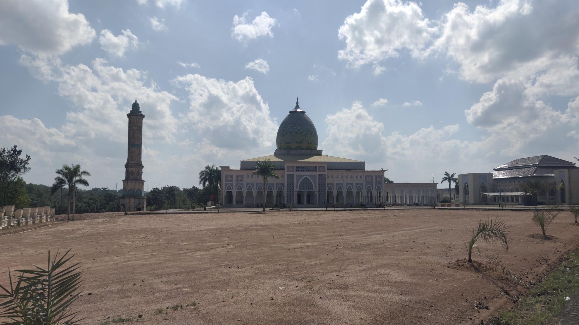 Pemkot-Prabumulih-Pusatkan-Sholat-Idul-Adha-di-Islamic-Center-Bagikan-15-Sapi-Kurban-di-6-Kecamatan.jpg