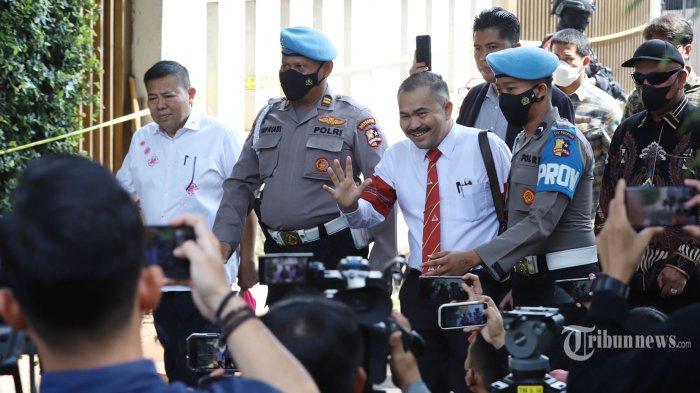 Kamaruddin Simanjuntak Sebut Sosok Wanita Berseragam Coklat Jadi Wanita Simpanan Ferdy Sambo