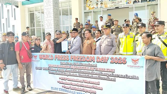Peringati-Hari-Kebebasan-Pers-Jurnalis-di-PALI-Suarakan-Setop-Kriminalisasi-Karya-Jurnalistik.jpg