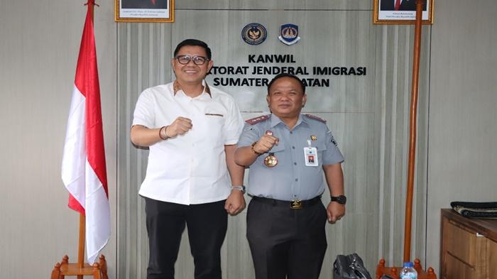 Perkuat-Sinergi-Kakanwil-Kemenkum-Sumsel-Silaturahmi-ke-Kanwil-Ditjen-Imigrasi-Sumsel.jpg
