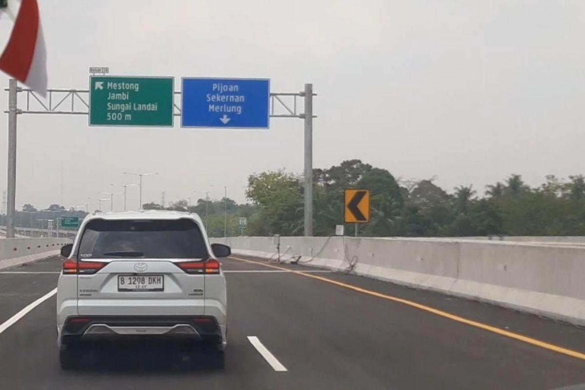 Pintu-Masuk-Tol-Bayung-Lencir-Tempino-Dari-Gerbang-Tol-Bayung-Lencir-dan-Keluar-di-Muaro-Sebapo.jpg