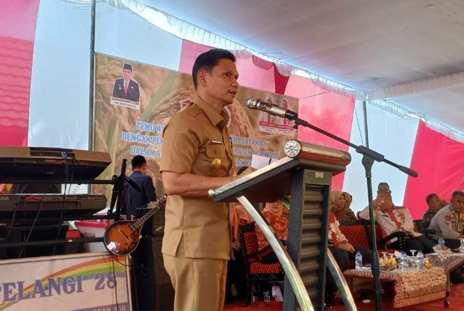Pjs-Bupati-Ogan-Ilir-Kurniawan-Abadi-menggelar-temu-wicara-petani.jpg
