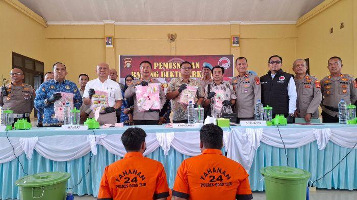 Polisi-Amankan-8579-Butir-Pil-Ekstasi-dari-2-Tersangka-Terbesar-Sepanjang-Sejarah-Polres-Ogan-Ilir.jpg