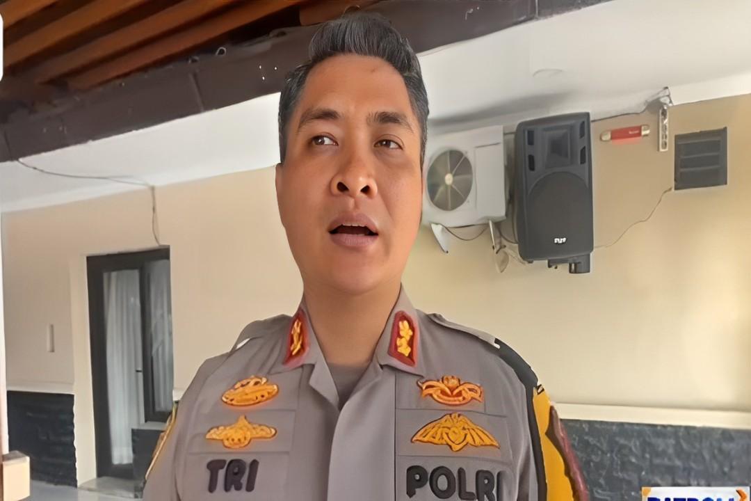 Polisi-menemukan-coretan-di-dinding-rumah-ibu-dan-anak-tersebut-yang-diduga-kuat-curhatan.jpg