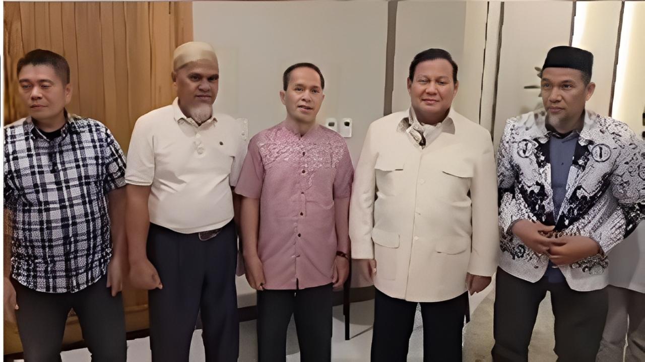 Presiden-Prabowo-Subianto-Tegas-memberikan-rehabilitasi-serta-memulihkan-nama-baik-dua-guru.jpg