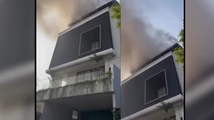 RUMAH-ANGGOTA-BPK-Kebakaran-rumah-terjadi-pukul-0735-WIB-Saat-kejadian.jpg