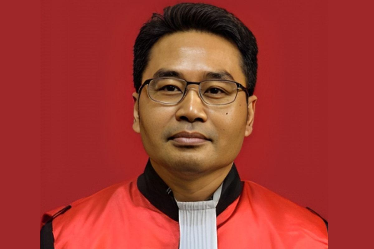 Rekam-Jejak-Hakim-Eman-Sulaeman-Batalkan-Tersangka-Pegi-Setiawan-Kasus-Vina-Cirebon.jpg