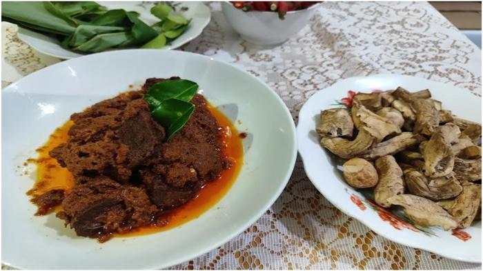 Resep-rendang-jamur-vegetarian-ala-Raja-Vegan.jpg