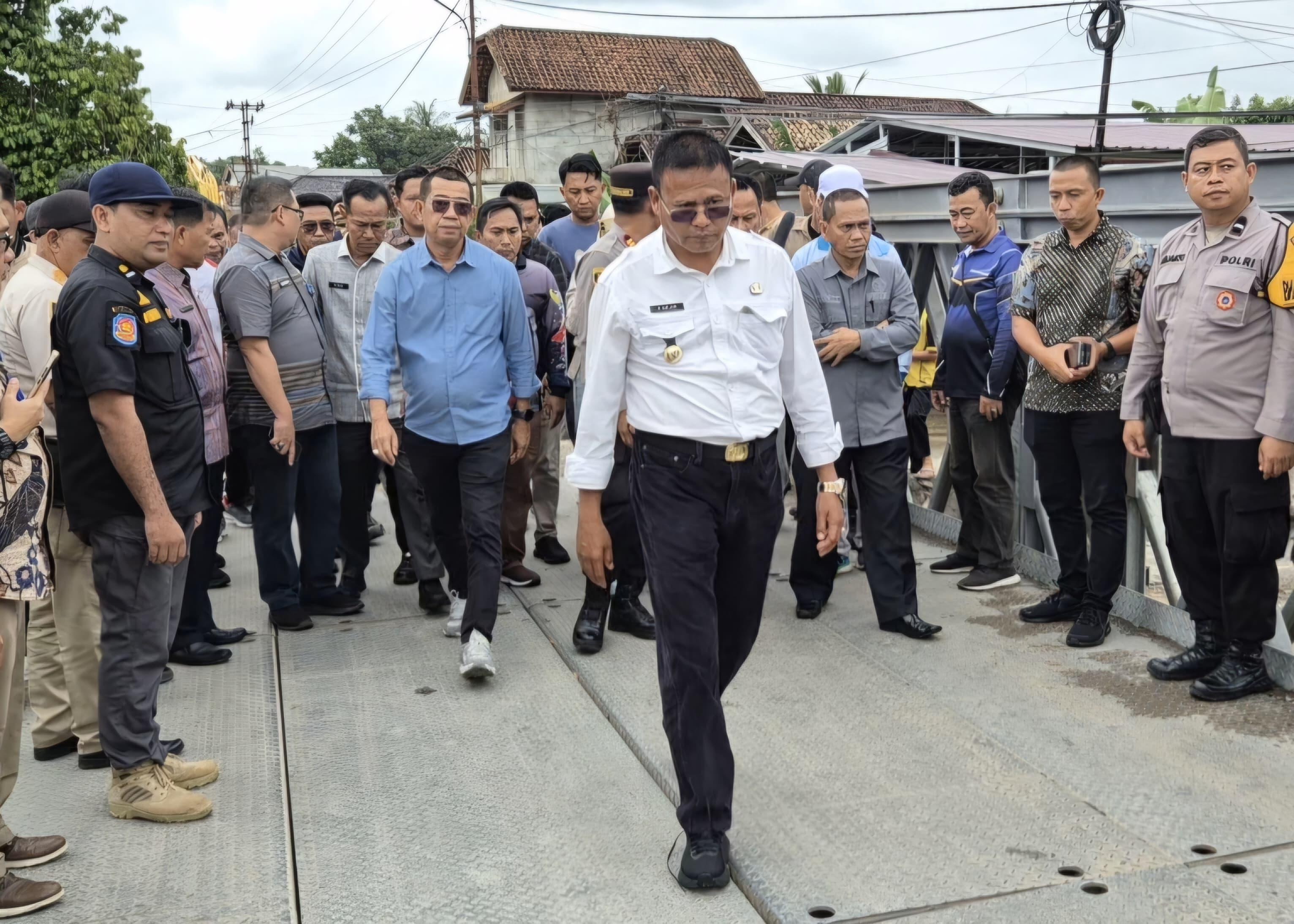 Resmikan-Penggunaan-Jembatan-Bailey-di-Muaradua-Walikota-Prabumulih-Wanti-wanti-Pencuri-Baut-Besi.jpg