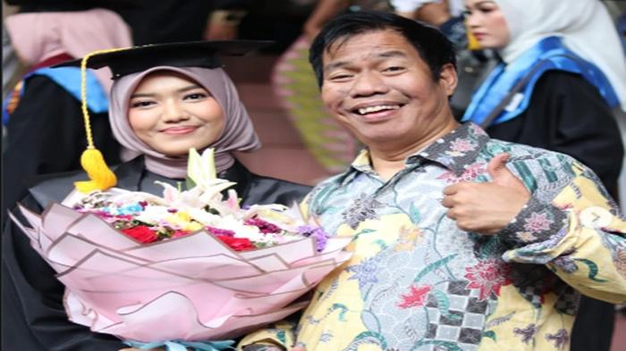 Anak Temon Kenang Pesan Terakhir Sang Ayah Sebelum Meninggal Dunia Jadilah Orang yang Bermanfaat - Tribunsumsel.com
