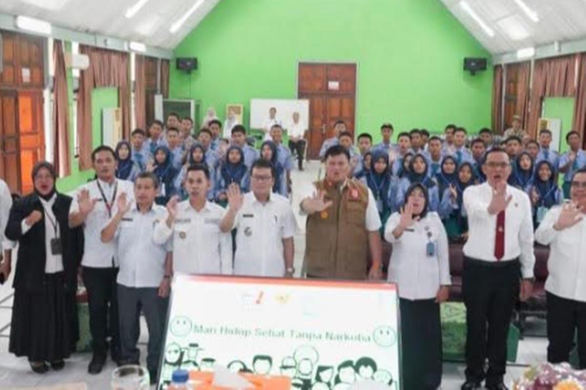 Sekda-Banyuasin-Erwin-Ibrahim-Ajak-Generasi-Muda-Menjauhi-Narkotika-Untuk-Selamatkan-Generasi-Bangsa.jpg