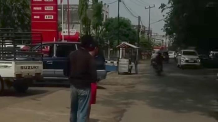 Curhat Sopir Viral, Ngeluh Diminta Uang Rp5.000 Saat Antre di SPBU Mataram Musi Rawas - Tribunsumsel.com
