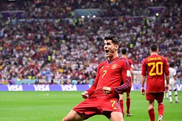 Striker-Spanyol-Alvaro-Morata-merayakan-gol-ke-gawang-Jerman-di-Piala-Dunia-2022.jpg