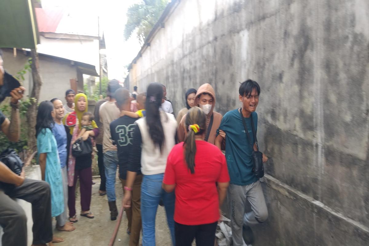 'Habis Semua' Tangis Warga Saat Rumahnya  Kebakaran di Gandus, Petugas Kesulitan Padamkan Api