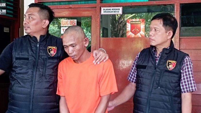 Sunardi-pelaku-pembunuhan-wanita-penagih-bank-keliling-Sri-Pujiyanti-tertunduk-lesu-saat-di.jpg