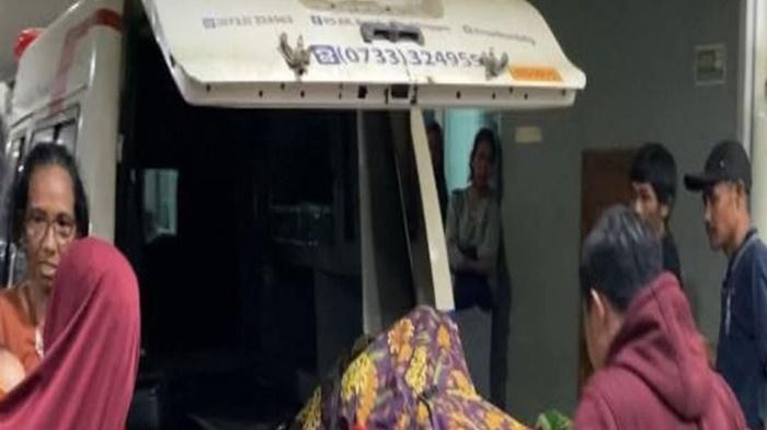 Tangis-Istri-Yansah-Bersama-Anak-Lihat-Suami-Tewas-Dikeroyok-di-Lubuklinggau.jpg