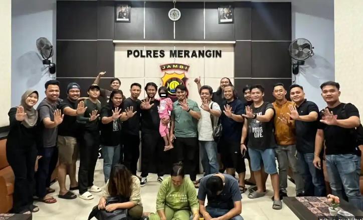 Keseharian Ade Frianto