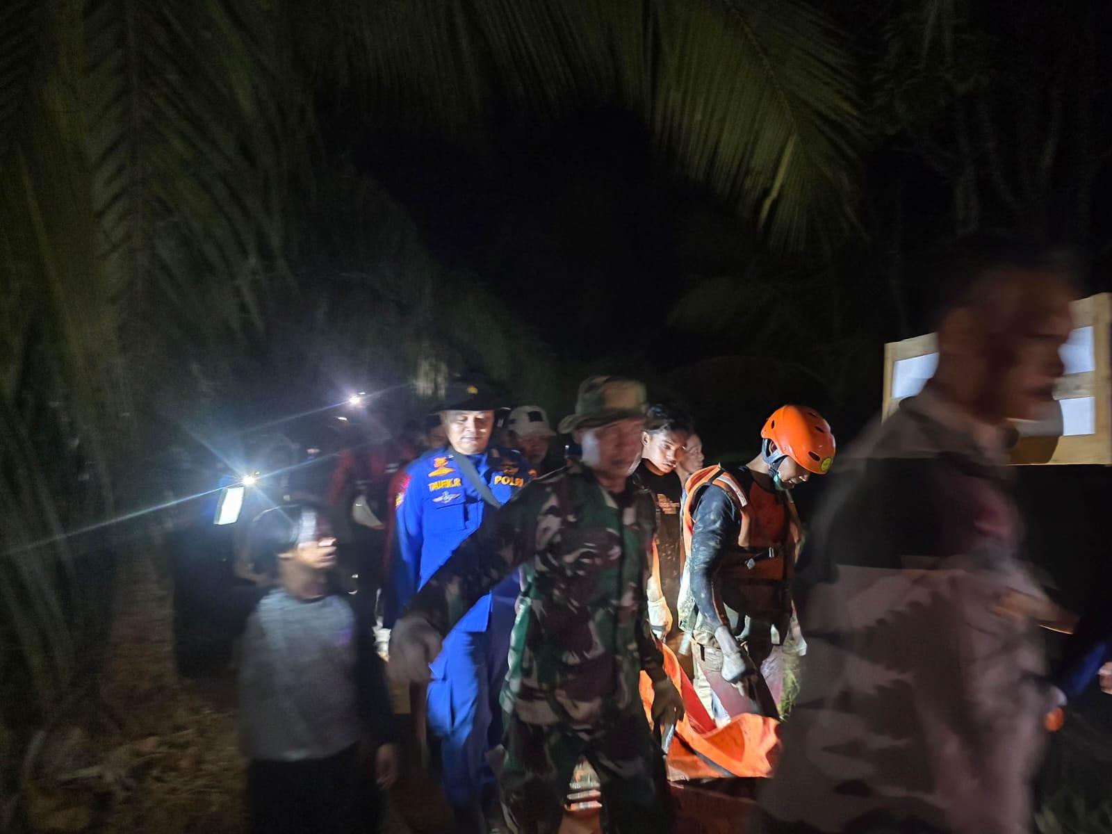 . Ditpolairud Polda Sumsel Bersama Tim Gabungan Temukan Korban Hilang di Perairan Tungkal - Tribunsumsel.com