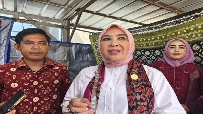 Tri Tito Karnavian Sebut Kain Khas Sumsel Unik : Jangan Sampai Kalah dengan Produk Printing