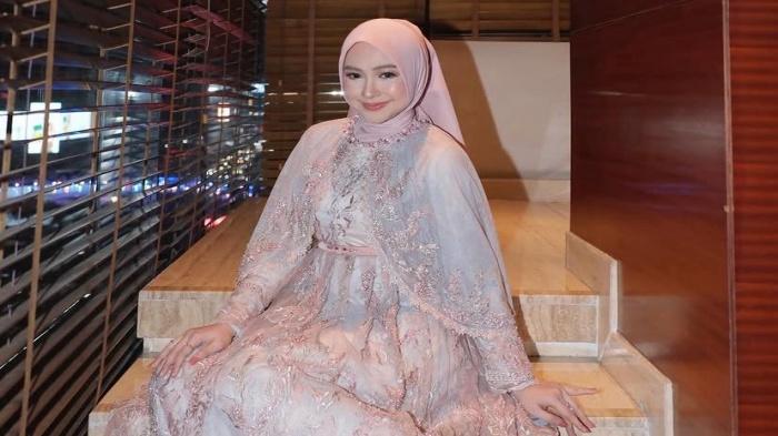 Tuntutan-Profesionalitas-Ria-Ricis-Blak-blakan-Oplas-Hidung-Demi-Investasi-Wajah-dan-Kontrak-BA.jpg