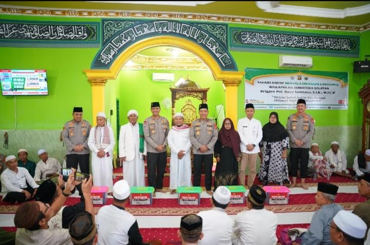 Safari Jumat di Gandus, Wakapolda Sumsel Ingatkan Ancaman Pemakaian Narkoba Bahayakan Masyarakat