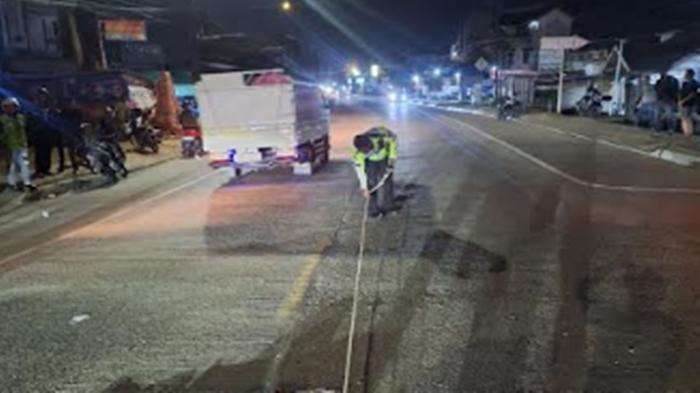 Wanita-di-Palembang-Tewas-Kecelakaan-Maut-Motornya-Ditabrak-Hingga-Terlindas-Truk-Sopirnya-Kabur.jpg