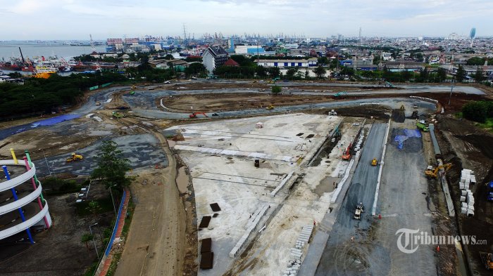 alat-berat-terus-mengerjakan-proyek-pembangunan-sirkuit-formula-e-di-kawasan-ancol.jpg