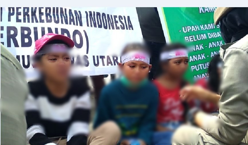 anak-anak-menangis-demo-muratara.jpg