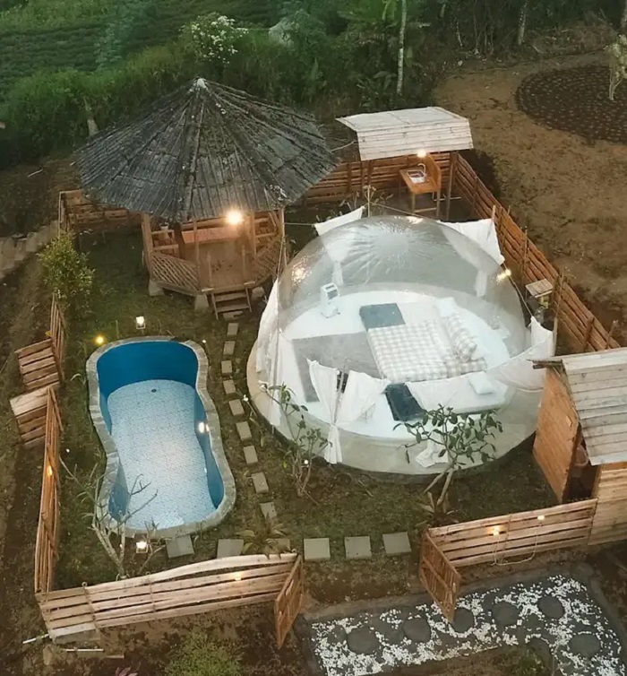 Booba Glamping Bogor, Penginapan Bernuansa Alam di Dalam Gelembung