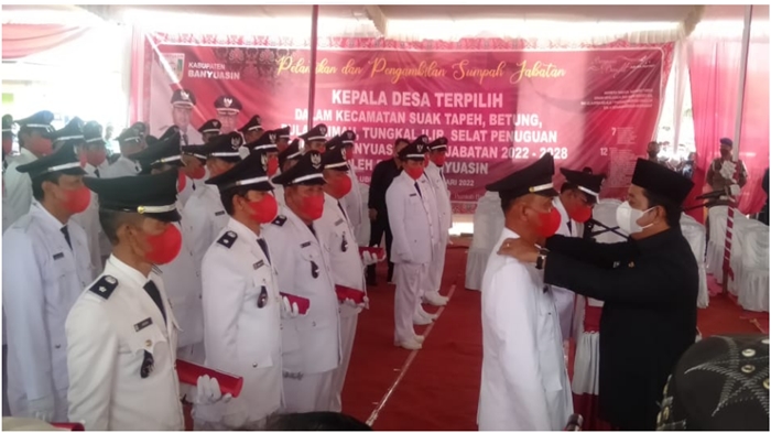 bupati-banyuasin-h-askolani-jasi-lantik-47-kades-terpilih-sabtu-2912022.jpg