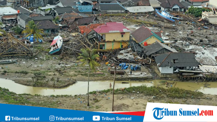 dampak-tsunami-selat-sunda.jpg