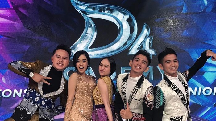 Astaga! Gara-gara Foto yang Diposting Ridho Duo Kembar Ini, Netizen Dibikin Bingung