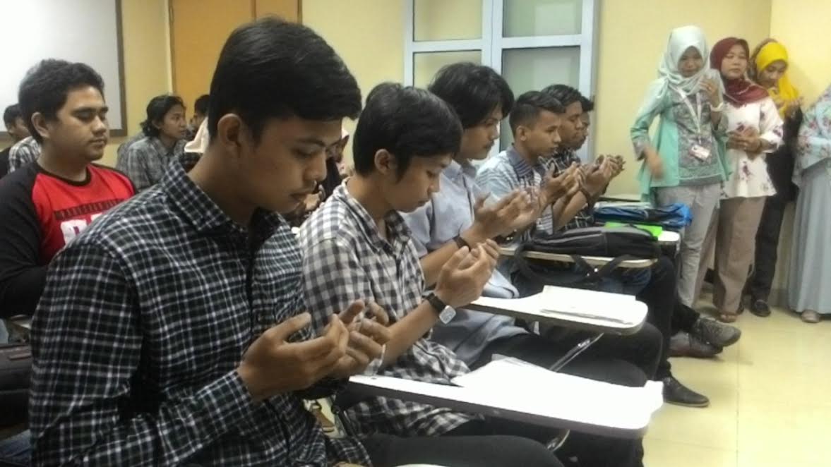 Teman Sekelas Sonya Gelar Doa Bersama