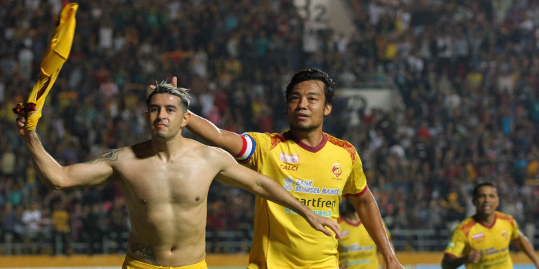 Resmi Bergabung Dengan Persib Bandung, Esteban Viscarra Bersyukur Telah Tiba di Bandung