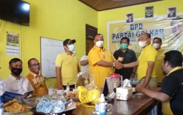 eftiyani-masuk-golkar-pali.jpg