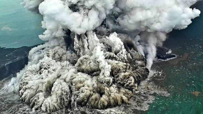 erupsi-gunung-anak-krakatau.jpg