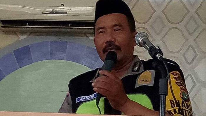 Mengharukan, Seorang Polisi Berpangkat Aiptu Meninggal di Mimbar Masjid Saat Mengisi Kultum