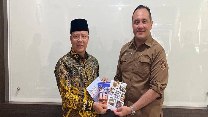 gubernur-bengkulu-rohidin-mersyahi-menerima-kunjungan-direktur-politeknik-pariwisata-palembang.jpg
