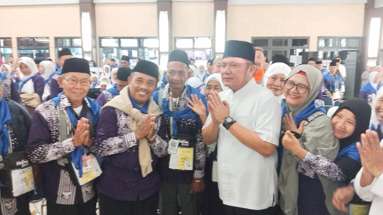 Gubernur Sumsel Herman Deru Lepas 370 Jemaah Haji Kloter 1 Asal OKU Timur ke Tanah Suci