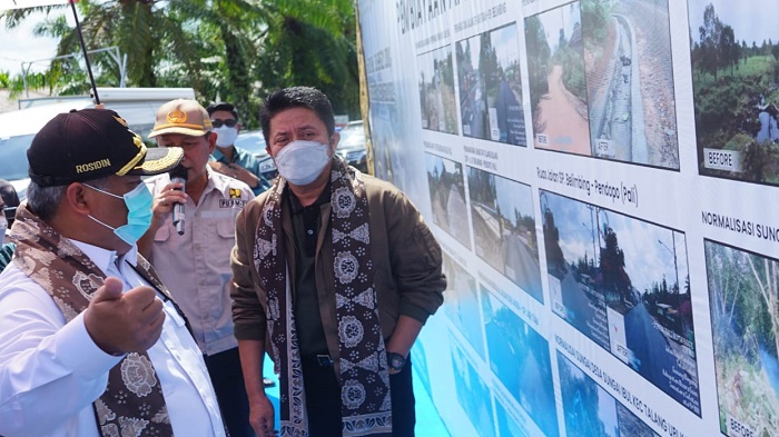 herman-deru-resmikan-infrastruktur-di-pali.jpg