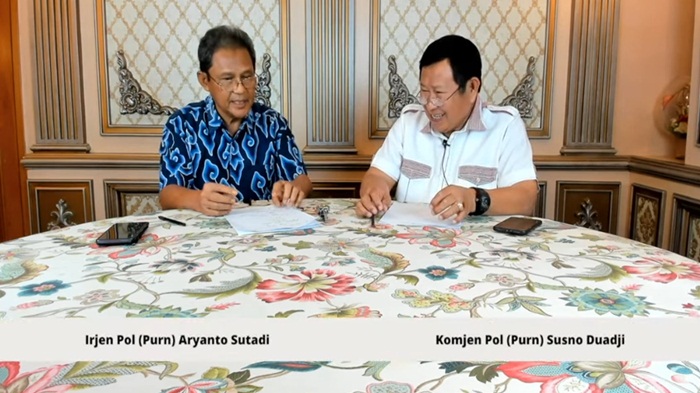 irjen-pol-purn-aryanto-sutadi-dan-komjen-pol-purn-susno-duadji.jpg