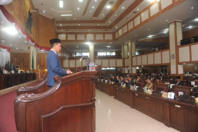 Wagub Sumsel Sampaikan Penjelasan Perubahan APBD Tahun Anggaran 2017