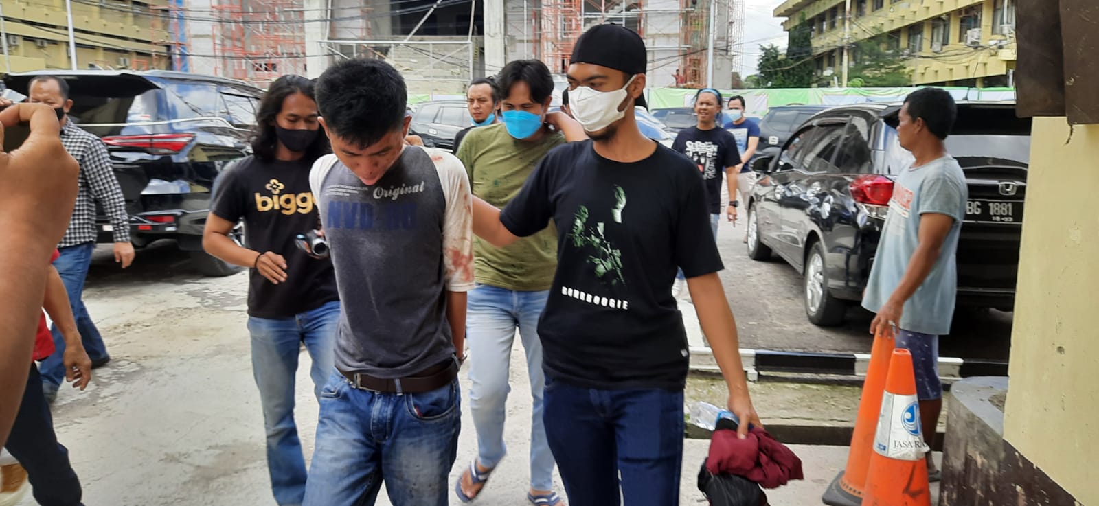 Melihat Pencuri di Palembang Menangis Sesenggukan Saat Dibawa Jatanras Polda Sumsel