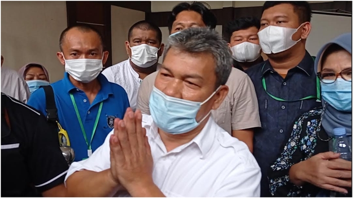 johan-anuar-ditemui-setelah-memberikan-keterangan-secara-langsung-di-pengadilan-tipikor-palembang.jpg