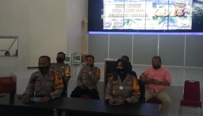 kapolrestabes-palembang-rilis-akhir-tahun-2020.jpg