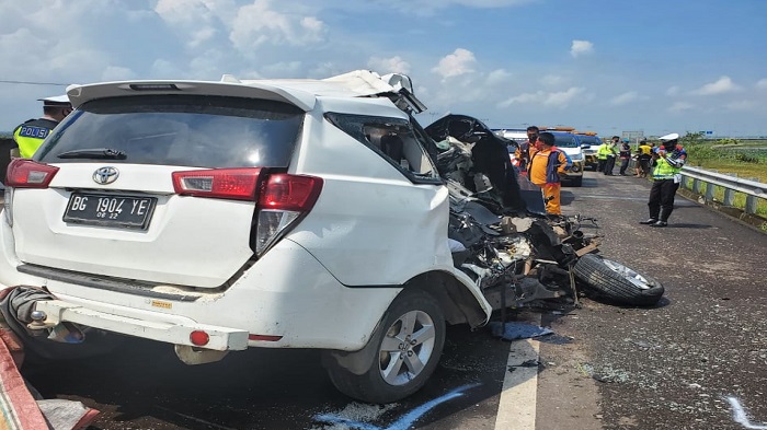 kecelakaan-di-tol-kayuagung-palembang-1.jpg