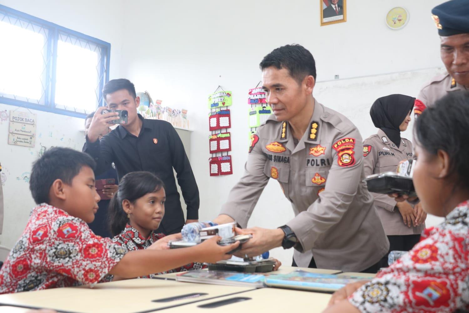 makan-siang-gratis-dari-polda-sumsel.jpg