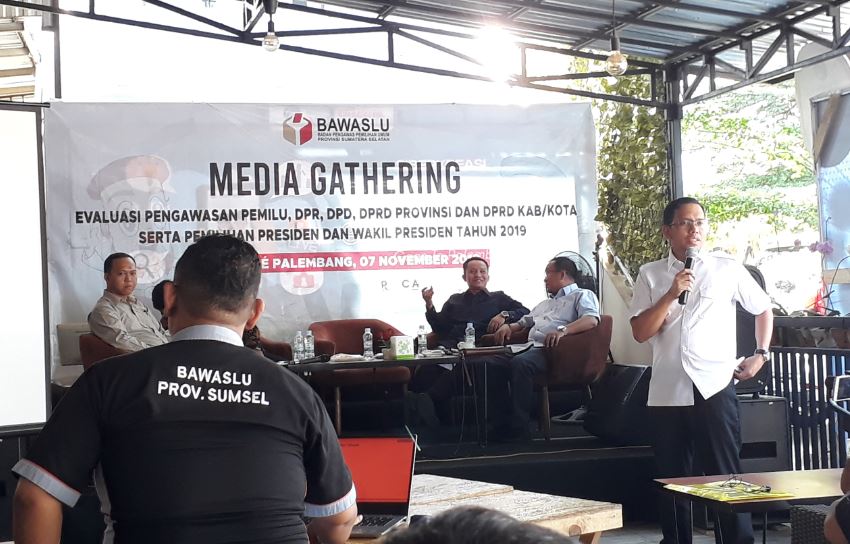 media-gathering-bawaslu-sumsel.jpg
